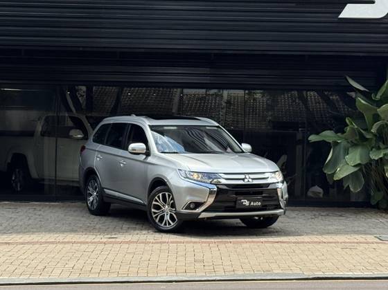 MITSUBISHI OUTLANDER 2.0 COMFORT 16V GASOLINA 4P AUTOMÁTICO
